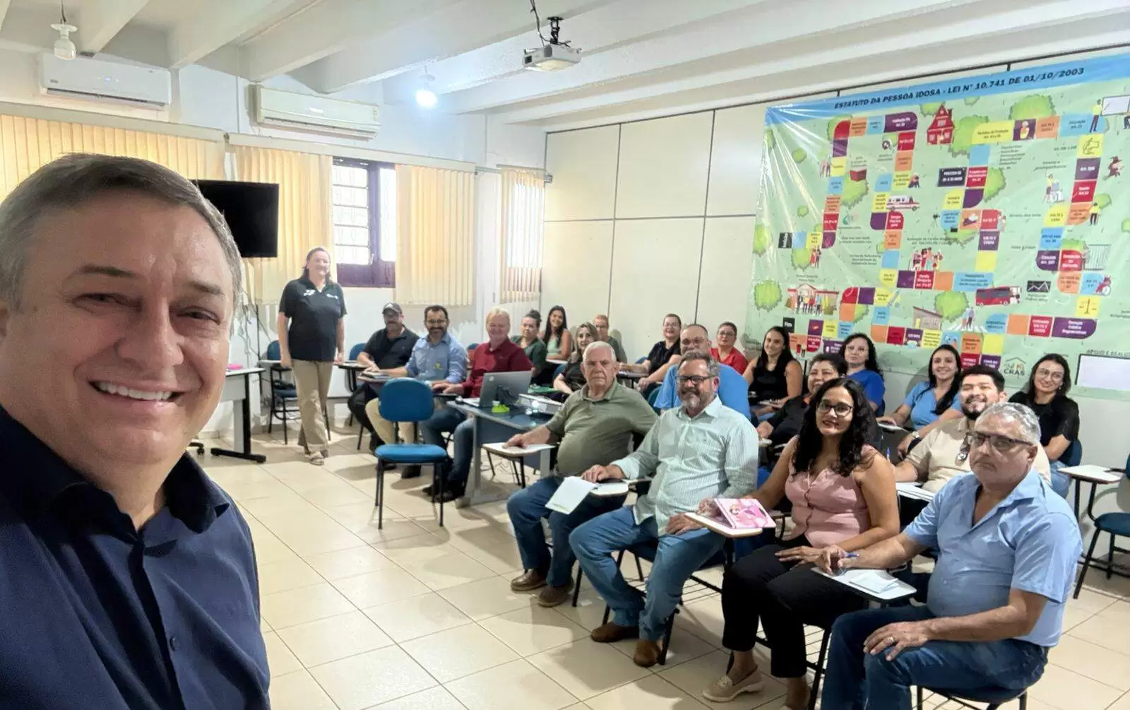 Prefeito de São Gabriel do Oeste inicia construção de plano para gerar emprego e renda a famílias